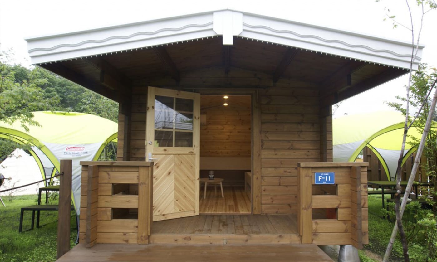 GLAMPING TENT
