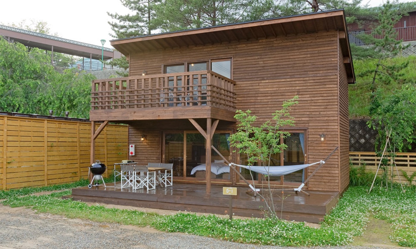 GLAMPING TENT